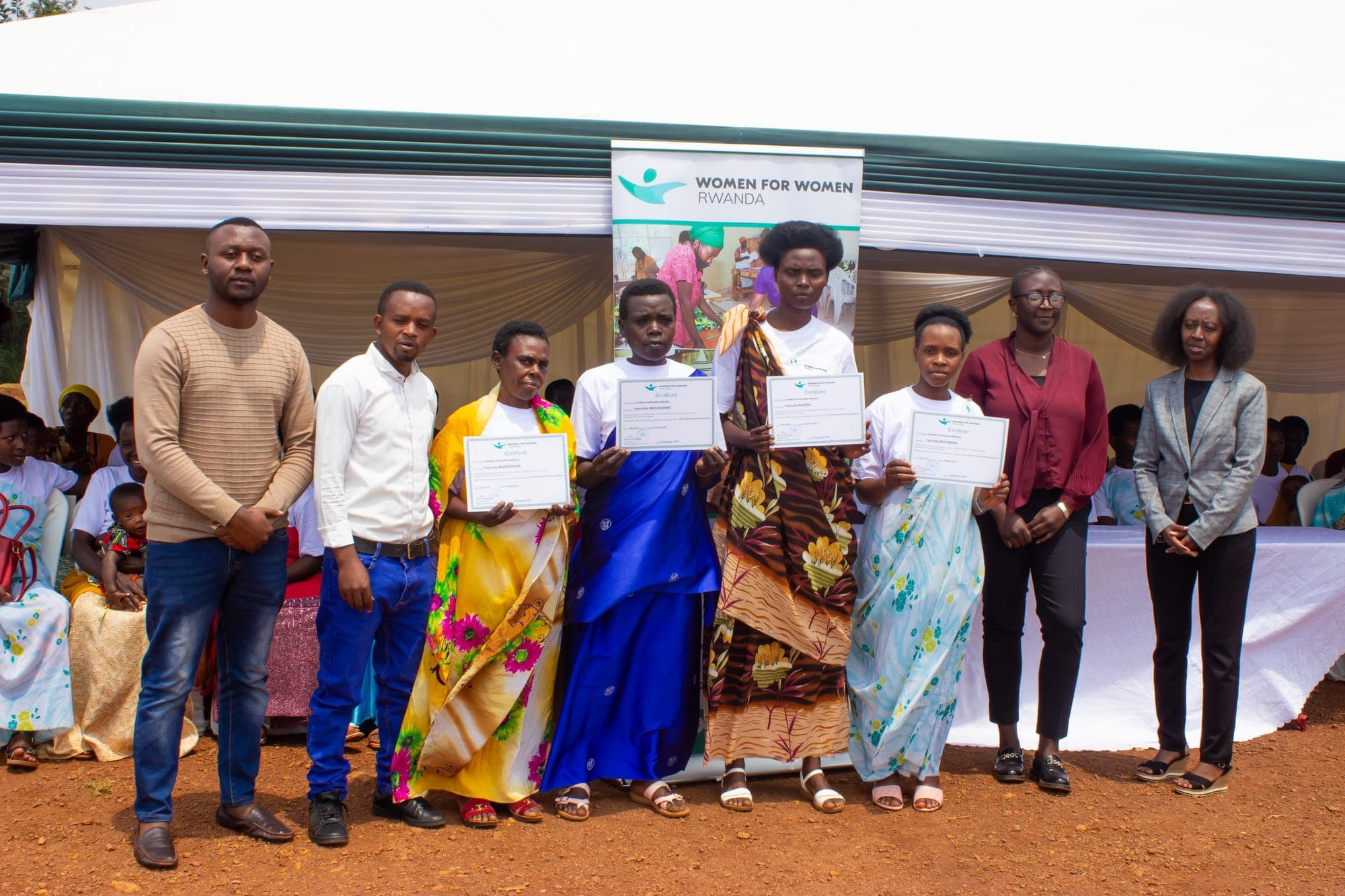  Empowered Women, Thriving Communities